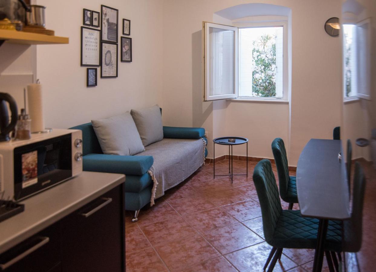 Apartmani Stones Sutivan I Exteriér fotografie
